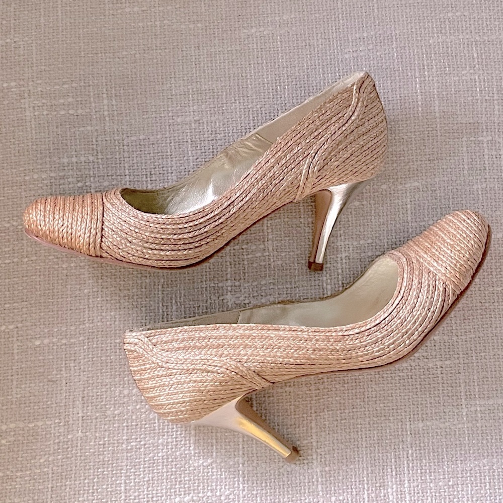 Donald Pliner Coastal Weave Woven Heels w/Gold Accent Nautical (8.5)
